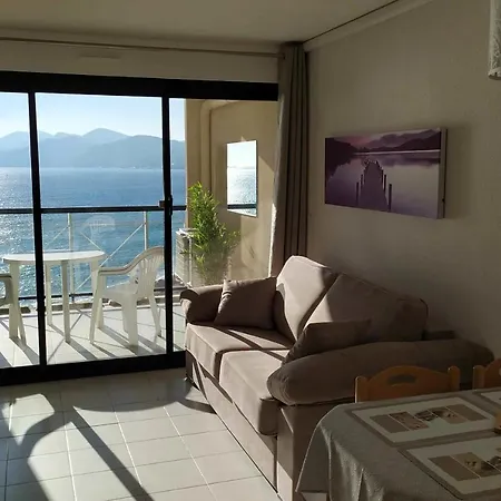 With Sea View And Balcony * كان
